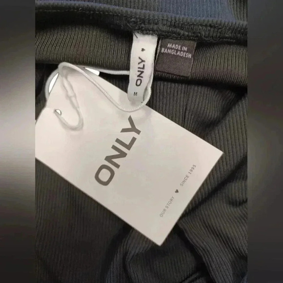 Only NWT Black Sleeveless Bodycon Mini Dress Size  Medium - Picture 7 of 8